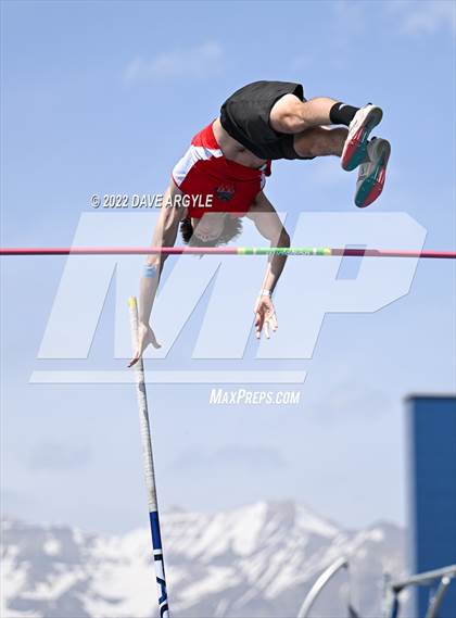 Thumbnail 3 in BYU Invitational photogallery.
