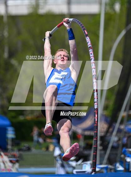 Thumbnail 2 in BYU Invitational photogallery.