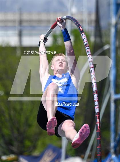 Thumbnail 3 in BYU Invitational photogallery.