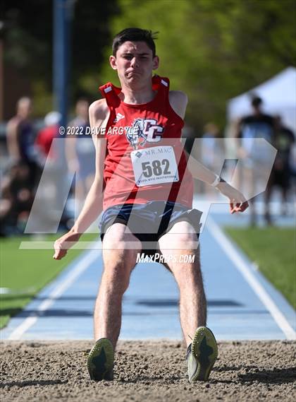 Thumbnail 3 in BYU Invitational photogallery.