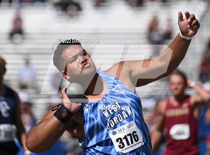 Thumbnail 2 in BYU Invitational photogallery.