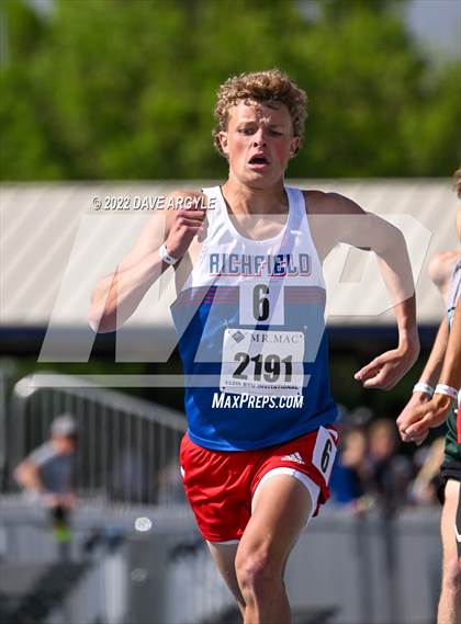 Thumbnail 3 in BYU Invitational photogallery.