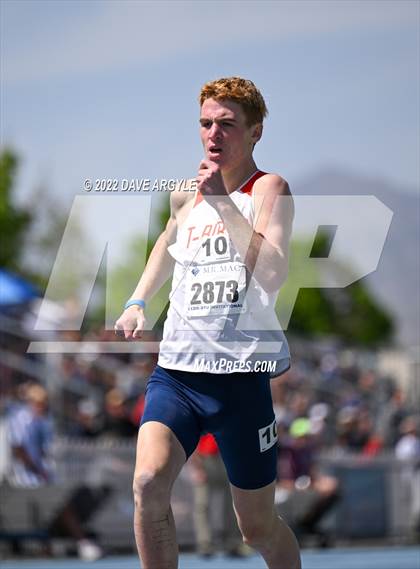 Thumbnail 3 in BYU Invitational photogallery.