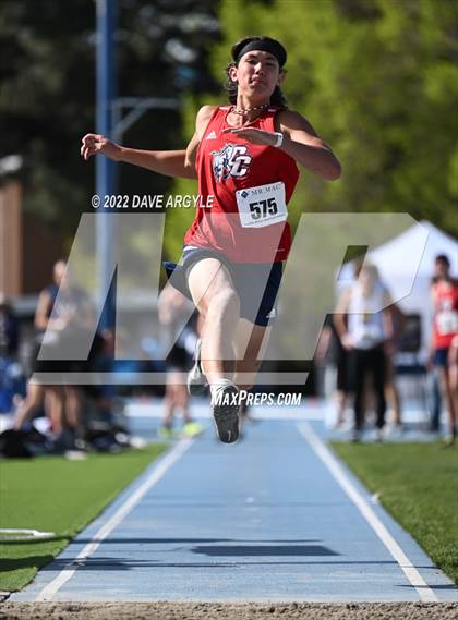 Thumbnail 2 in BYU Invitational photogallery.