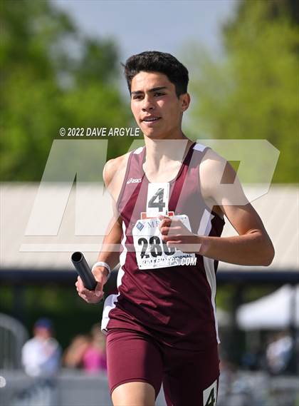 Thumbnail 2 in BYU Invitational photogallery.