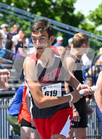 Thumbnail 3 in BYU Invitational photogallery.