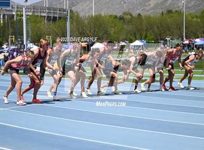 Thumbnail 3 in BYU Invitational photogallery.