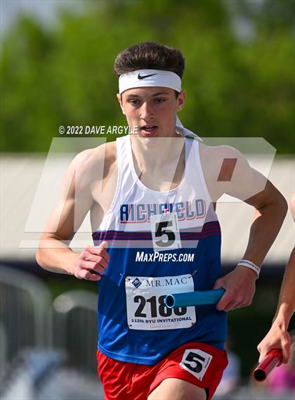Thumbnail 1 in BYU Invitational photogallery.
