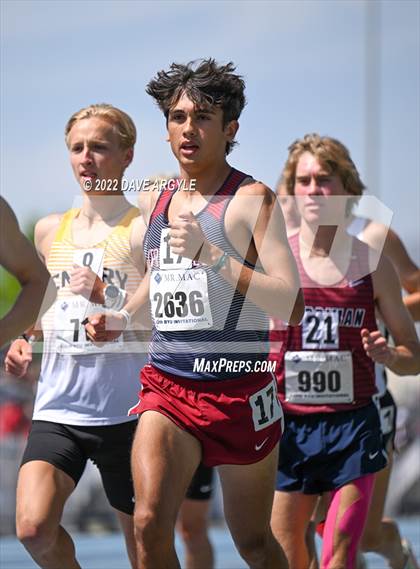 Thumbnail 2 in BYU Invitational photogallery.