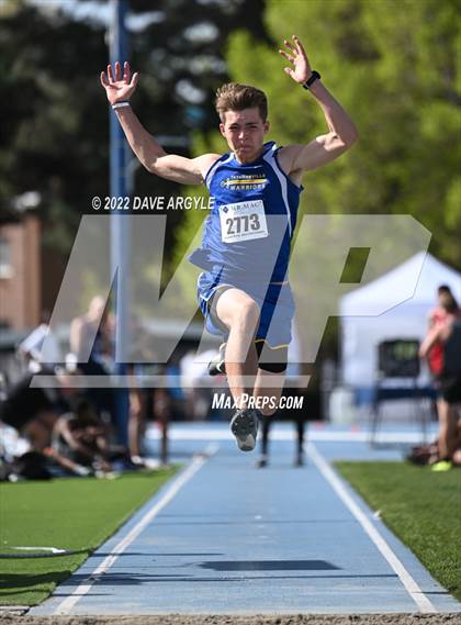 Thumbnail 3 in BYU Invitational photogallery.