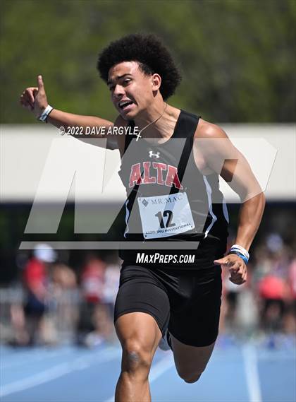 Thumbnail 3 in BYU Invitational photogallery.