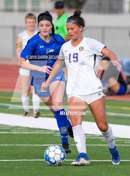 Thumbnail 3 in Queen Creek vs Chandler (Coyote Classic Tournament) photogallery.