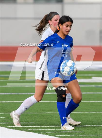 Thumbnail 3 in Queen Creek vs Chandler (Coyote Classic Tournament) photogallery.