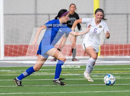 Thumbnail 1 in Queen Creek vs Chandler (Coyote Classic Tournament) photogallery.