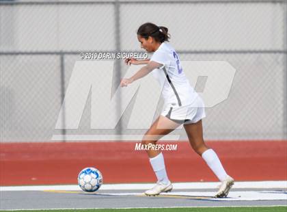 Thumbnail 2 in Queen Creek vs Chandler (Coyote Classic Tournament) photogallery.