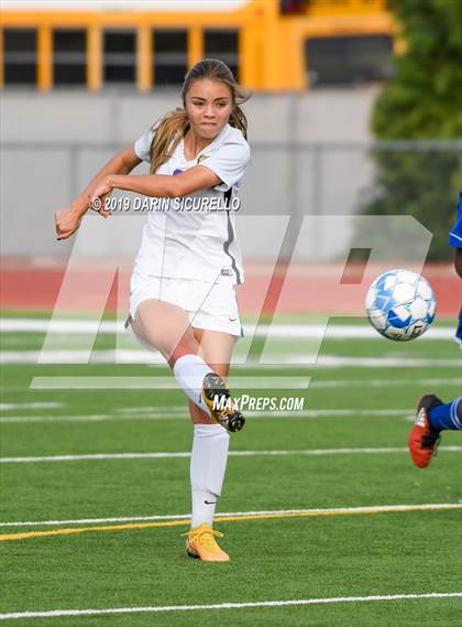Thumbnail 2 in Queen Creek vs Chandler (Coyote Classic Tournament) photogallery.