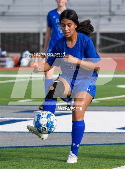 Thumbnail 1 in Queen Creek vs Chandler (Coyote Classic Tournament) photogallery.