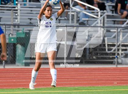 Thumbnail 3 in Queen Creek vs Chandler (Coyote Classic Tournament) photogallery.