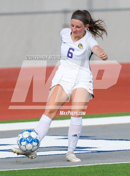 Thumbnail 2 in Queen Creek vs Chandler (Coyote Classic Tournament) photogallery.