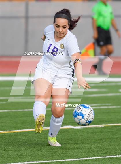 Thumbnail 1 in Queen Creek vs Chandler (Coyote Classic Tournament) photogallery.