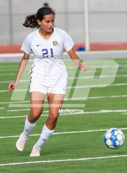 Thumbnail 1 in Queen Creek vs Chandler (Coyote Classic Tournament) photogallery.