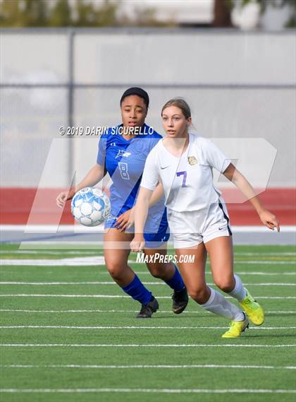 Thumbnail 3 in Queen Creek vs Chandler (Coyote Classic Tournament) photogallery.
