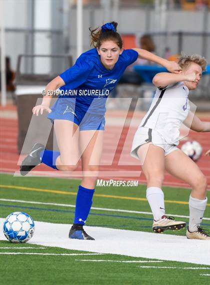 Thumbnail 3 in Queen Creek vs Chandler (Coyote Classic Tournament) photogallery.