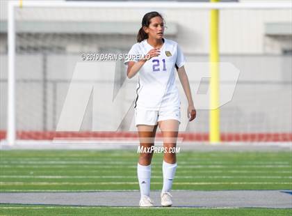 Thumbnail 2 in Queen Creek vs Chandler (Coyote Classic Tournament) photogallery.