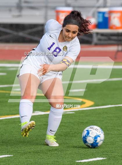 Thumbnail 3 in Queen Creek vs Chandler (Coyote Classic Tournament) photogallery.