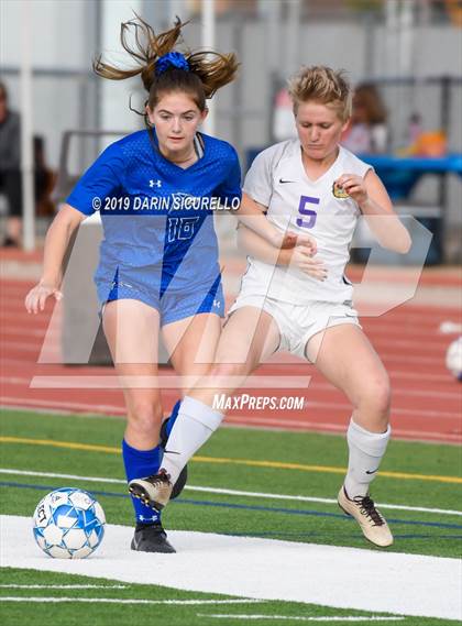 Thumbnail 1 in Queen Creek vs Chandler (Coyote Classic Tournament) photogallery.
