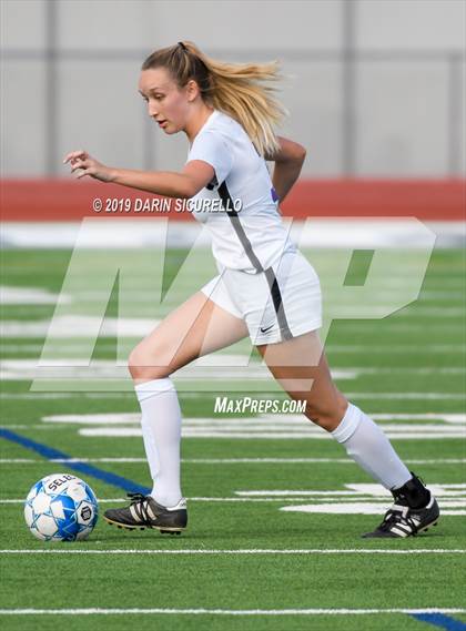 Thumbnail 3 in Queen Creek vs Chandler (Coyote Classic Tournament) photogallery.