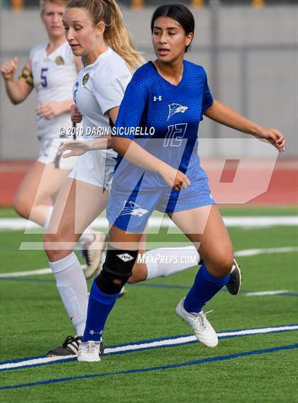 Thumbnail 2 in Queen Creek vs Chandler (Coyote Classic Tournament) photogallery.