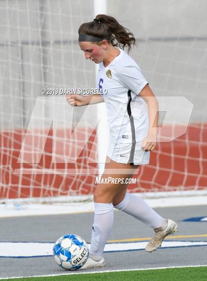 Thumbnail 3 in Queen Creek vs Chandler (Coyote Classic Tournament) photogallery.
