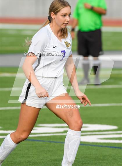 Thumbnail 2 in Queen Creek vs Chandler (Coyote Classic Tournament) photogallery.