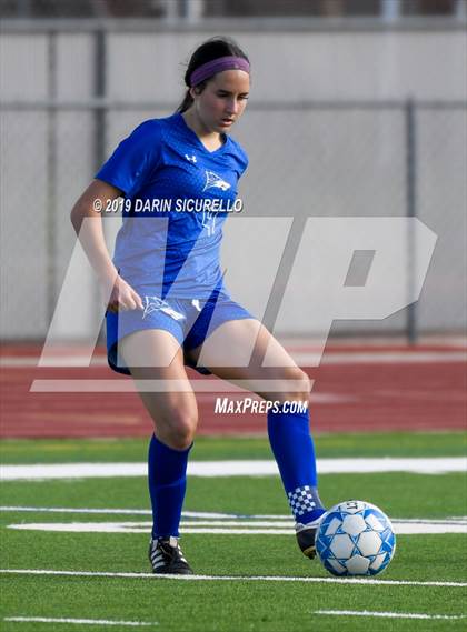Thumbnail 1 in Queen Creek vs Chandler (Coyote Classic Tournament) photogallery.