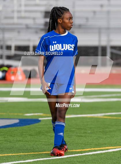 Thumbnail 1 in Queen Creek vs Chandler (Coyote Classic Tournament) photogallery.