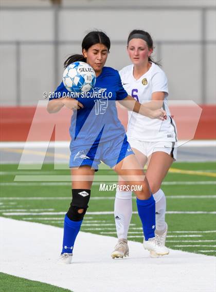 Thumbnail 1 in Queen Creek vs Chandler (Coyote Classic Tournament) photogallery.