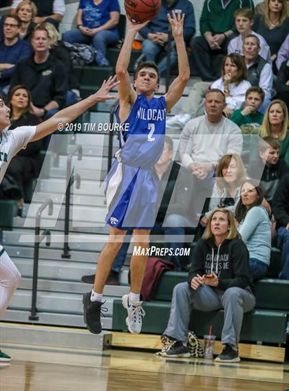 Thumbnail 2 in Fruita Monument vs. Mountain Vista (CHSAA 5A Sweet 16) photogallery.