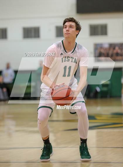 Thumbnail 3 in Fruita Monument vs. Mountain Vista (CHSAA 5A Sweet 16) photogallery.