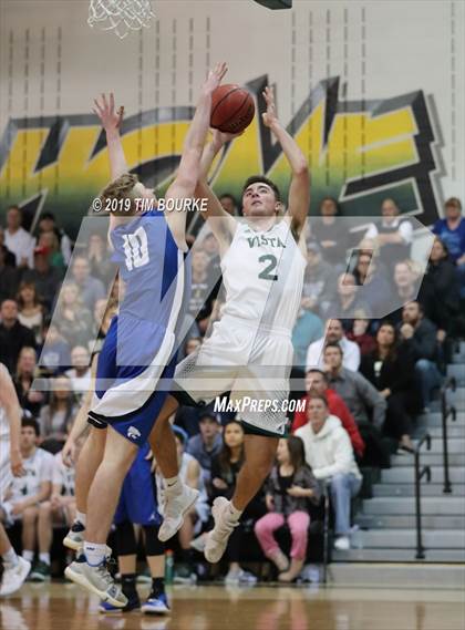 Thumbnail 3 in Fruita Monument vs. Mountain Vista (CHSAA 5A Sweet 16) photogallery.