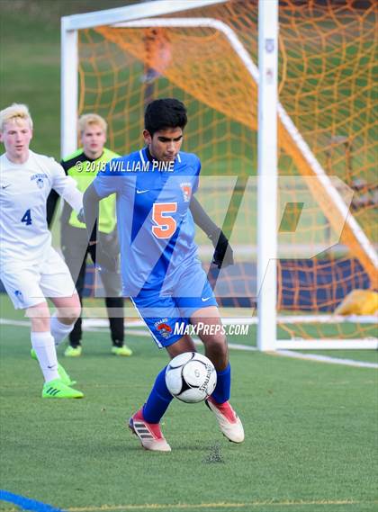 Thumbnail 2 in SS Seward vs. Geneseo (NYSPHSAA Class C Semifinal) photogallery.