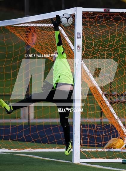 Thumbnail 3 in SS Seward vs. Geneseo (NYSPHSAA Class C Semifinal) photogallery.