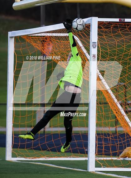 Thumbnail 2 in SS Seward vs. Geneseo (NYSPHSAA Class C Semifinal) photogallery.