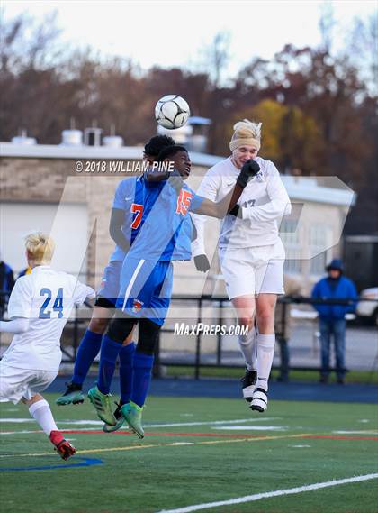 Thumbnail 3 in SS Seward vs. Geneseo (NYSPHSAA Class C Semifinal) photogallery.