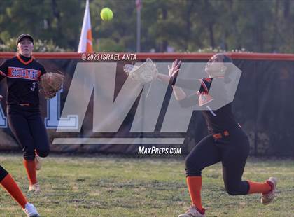 Thumbnail 3 in Jack Britt @ South View photogallery.