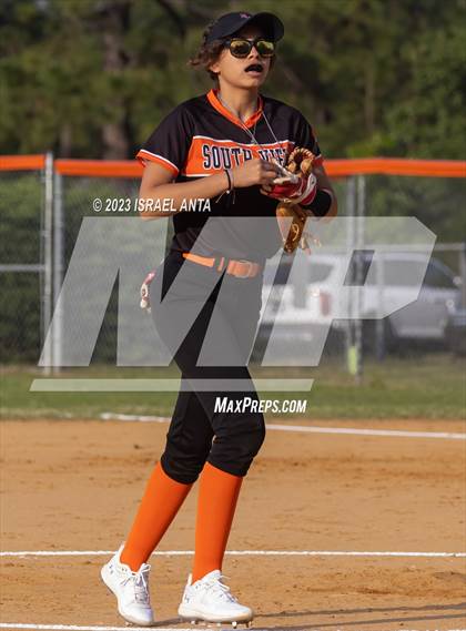 Thumbnail 3 in Jack Britt @ South View photogallery.