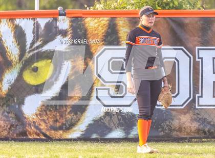 Thumbnail 3 in Jack Britt @ South View photogallery.