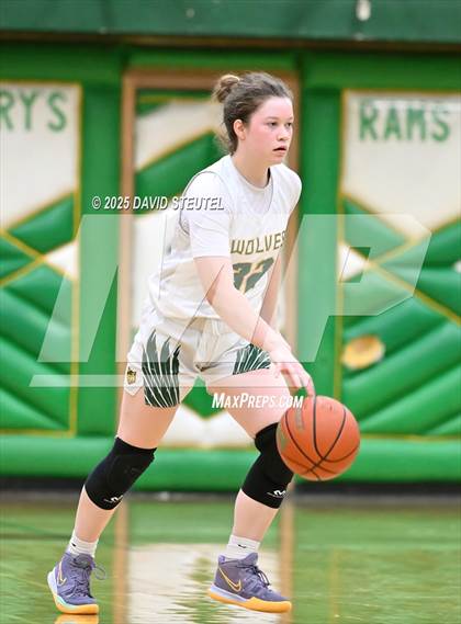 Thumbnail 3 in Archbishop Riordan vs. San Ramon Valley (St. Mary's MLK Classic) photogallery.