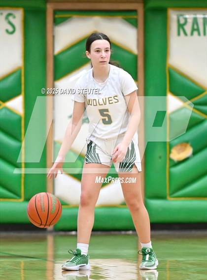 Thumbnail 1 in Archbishop Riordan vs. San Ramon Valley (St. Mary's MLK Classic) photogallery.
