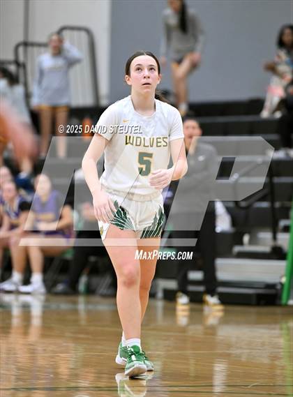 Thumbnail 3 in Archbishop Riordan vs. San Ramon Valley (St. Mary's MLK Classic) photogallery.